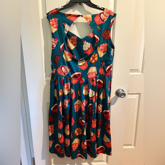 Lady Vintage London Dress Size UK 18/US 14 - Picture 2 of 9